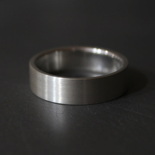 Silver ring minamilist