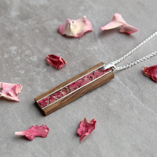 Carnation pendant necklace