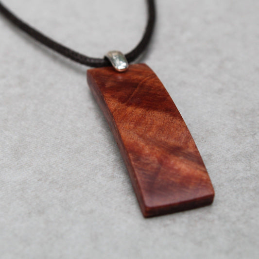 Redwood necklace 