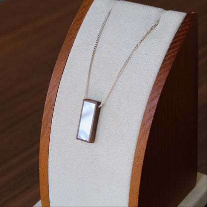 mother of pearl necklace on silver chain 