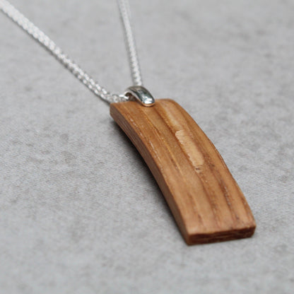 Oak wood pendant with silver chain