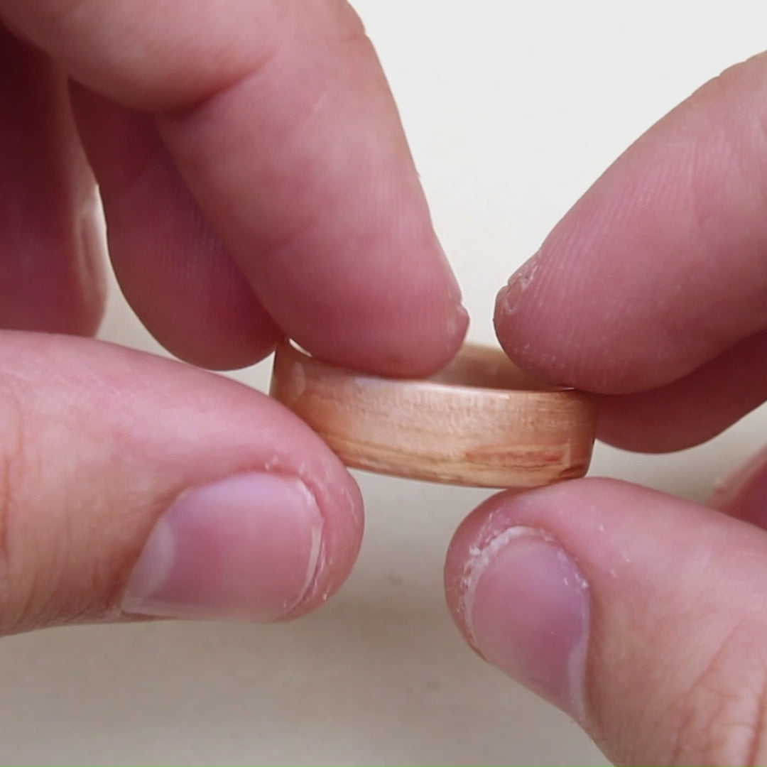 Oak wooden ring